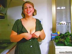 彼は目が覚めた、彼の友人の良いキスを目が覚めた 無料 えろ 動画 女性
