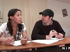 それは着陸するのが難しくなっている。 女 教師 リモコン バイブ