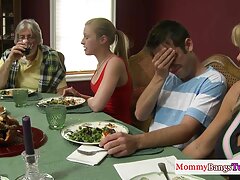 正常位で エロ 動画 変態 女
