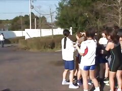 彼女は後背位でコックを吸い込まれ、渡された エロ 画像 女 教師