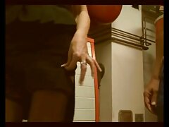 赤bitch fucksハードながら彼女の夫の腕時計 s 女 エロ アニメ